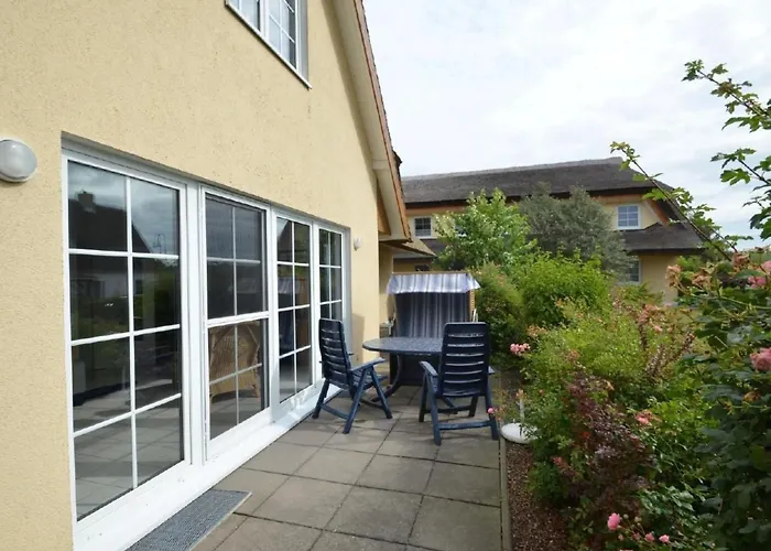 アパート In Mit Terrasse Und Garten By Interhome *